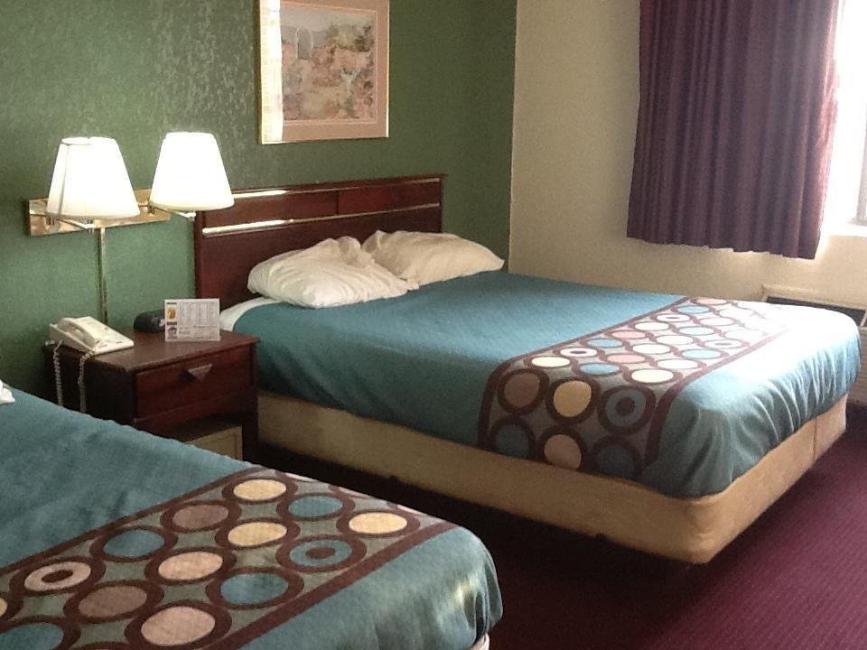 Super 8 By Wyndham Kennett Motel Eksteriør billede