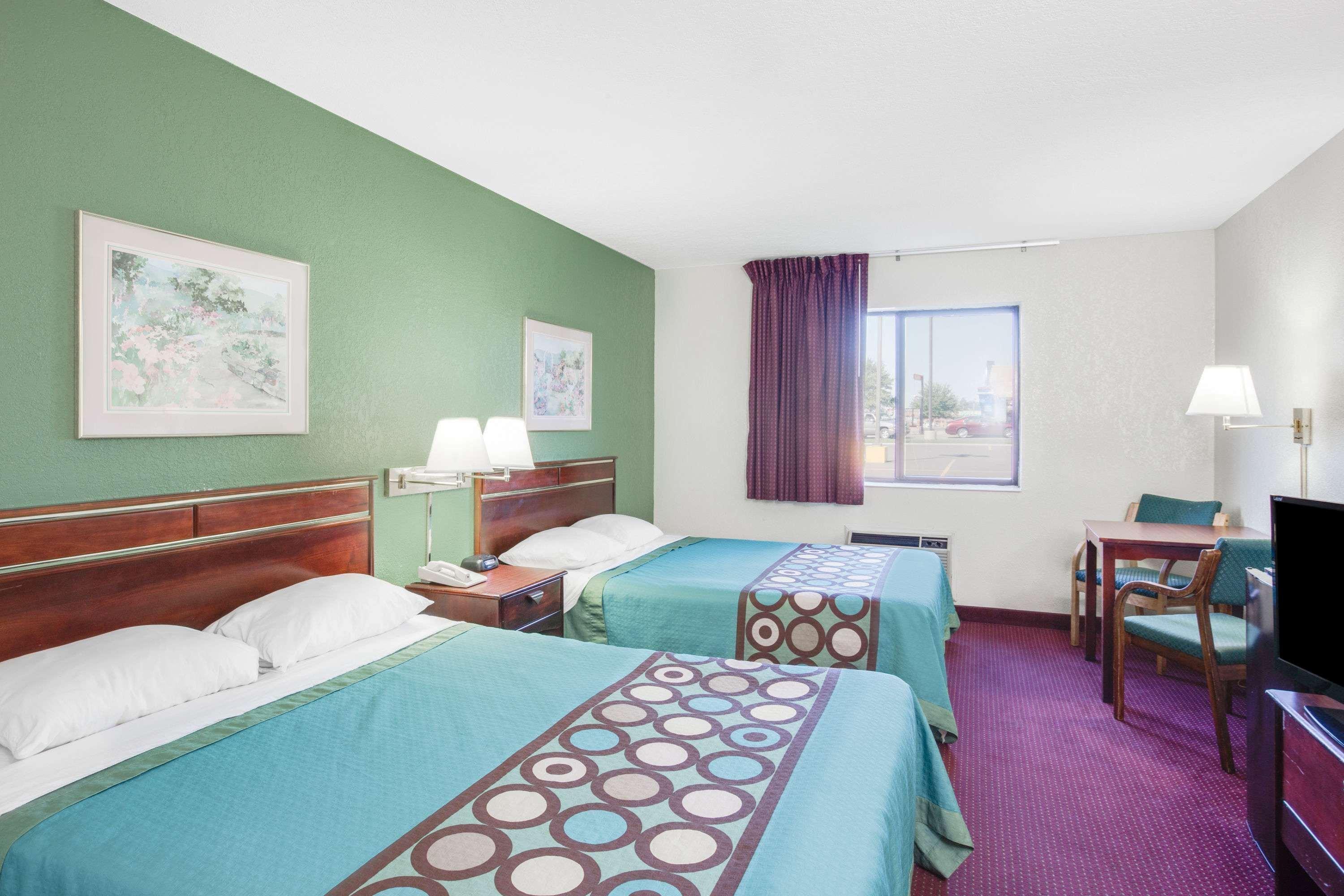 Super 8 By Wyndham Kennett Motel Eksteriør billede