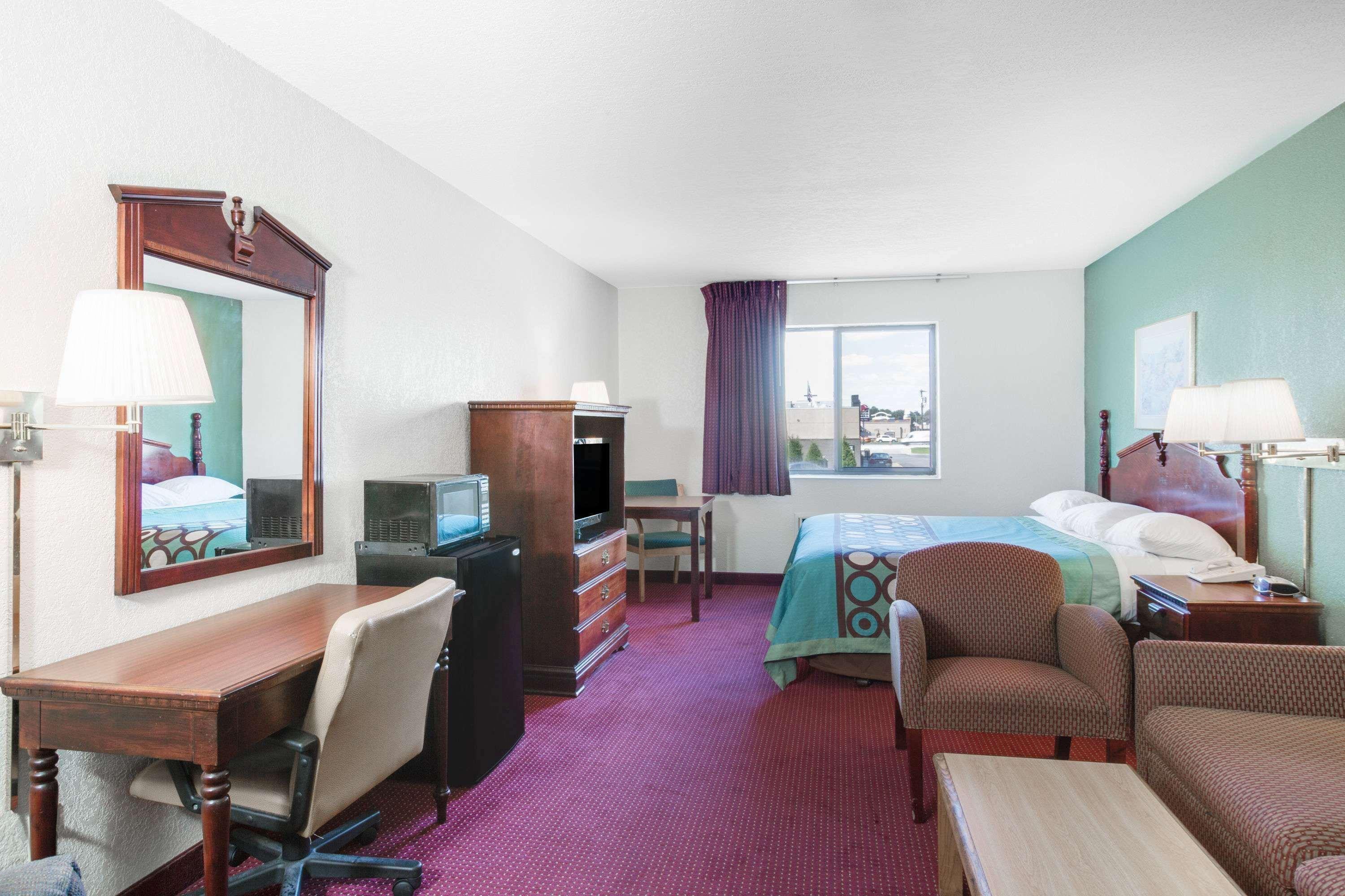 Super 8 By Wyndham Kennett Motel Eksteriør billede